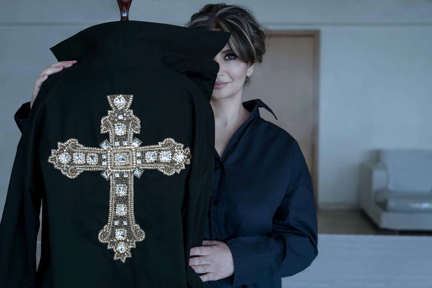 THE CROSS SHIRT BACK
