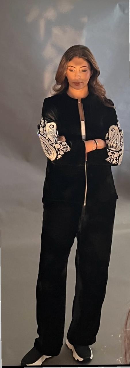 THE LUXURY TRACK PANTS (BLACK)