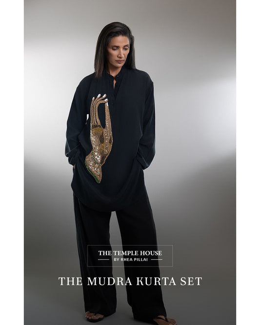 THE MUDRA KURTA SET